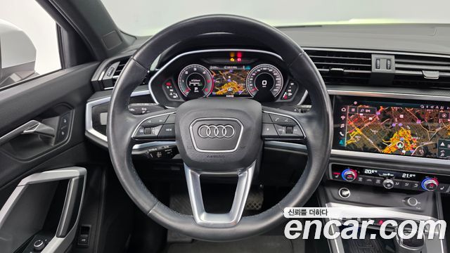 Audi Q3 2022 — photo 13