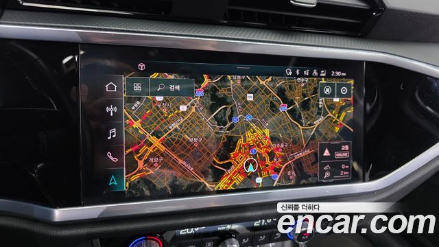 Audi Q3 2022 — photo 14