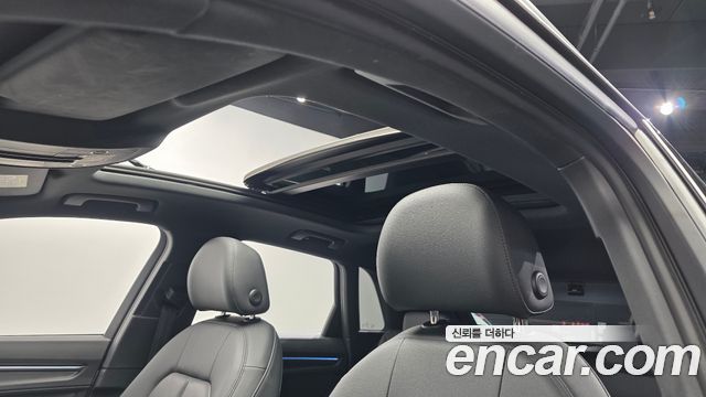 Audi Q3 2022 — photo 19