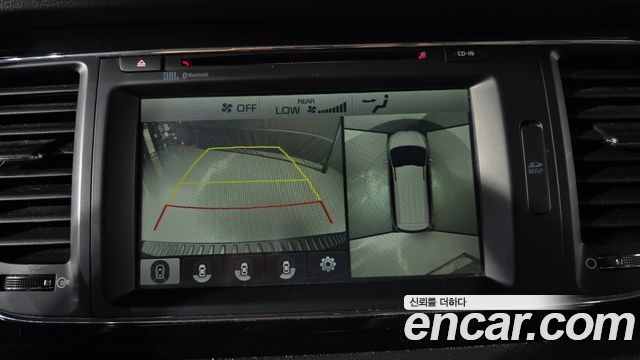 Kia Canival 2018 — photo 22