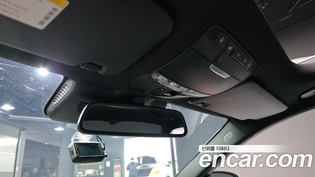 Mercedes-Benz C-Class 2015 — photo 19