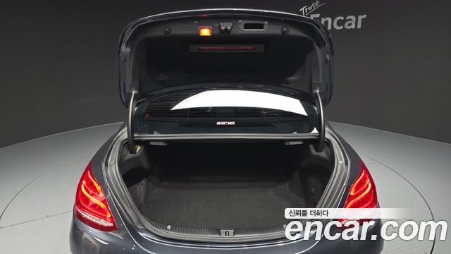 Mercedes-Benz C-Class 2015 — photo 20