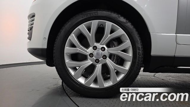Land Rover Range Rover 2018 — photo 5