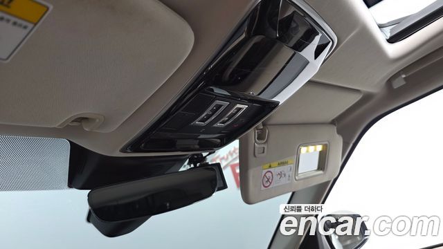 Land Rover Range Rover 2018 — photo 25