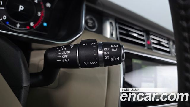 Land Rover Range Rover 2018 — photo 29