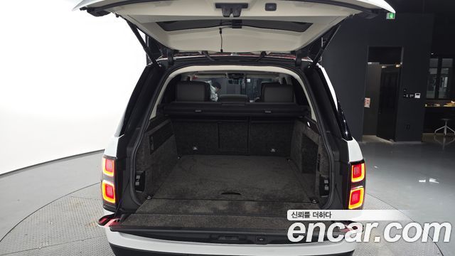 Land Rover Range Rover 2018 — photo 34