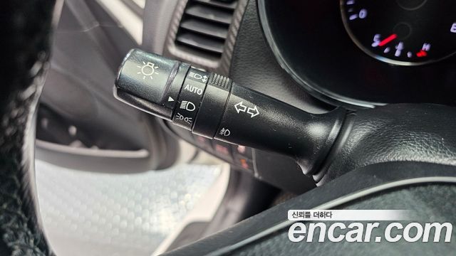 Kia K3 2013 — photo 24