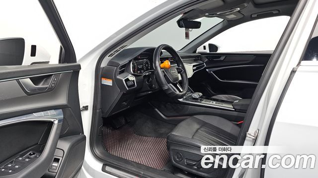 Audi A6 2021 — photo 13