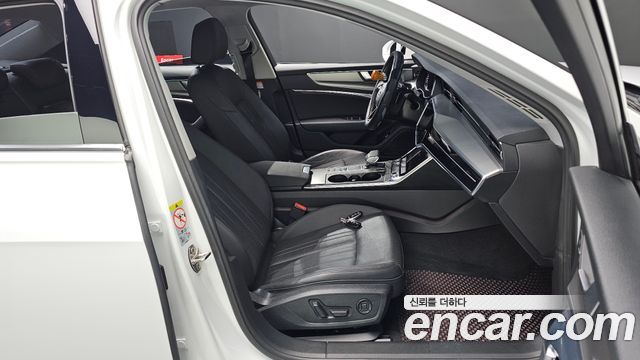 Audi A6 2021 — photo 16