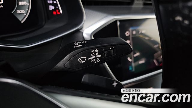 Audi A6 2021 — photo 28