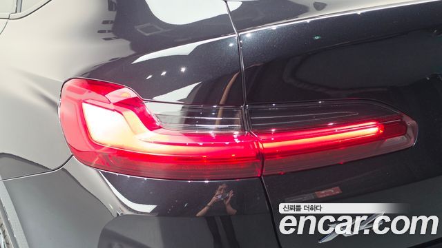 BMW X4 2025 — photo 9
