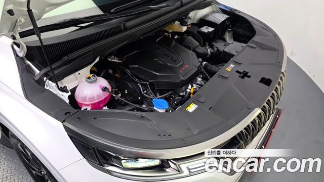Kia Canival 2023 — photo 6