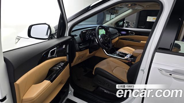 Kia Canival 2023 — photo 13