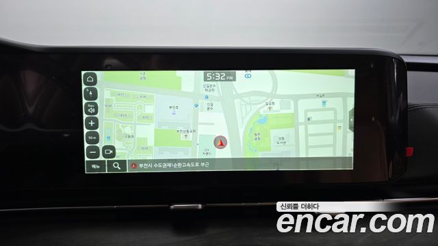 Kia Canival 2023 — photo 20