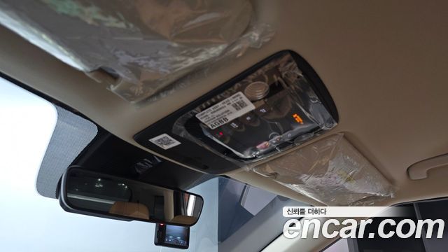 Kia Canival 2023 — photo 28