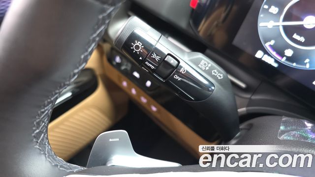Kia Canival 2023 — photo 37