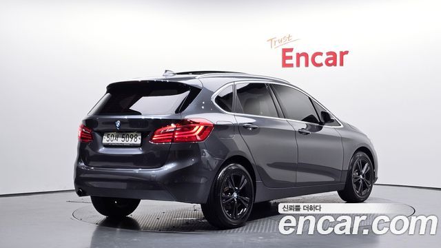 BMW 2-Series 2018 — photo 2