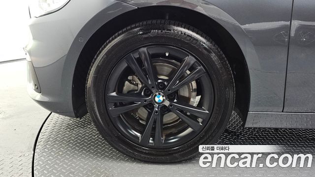 BMW 2-Series 2018 — photo 5