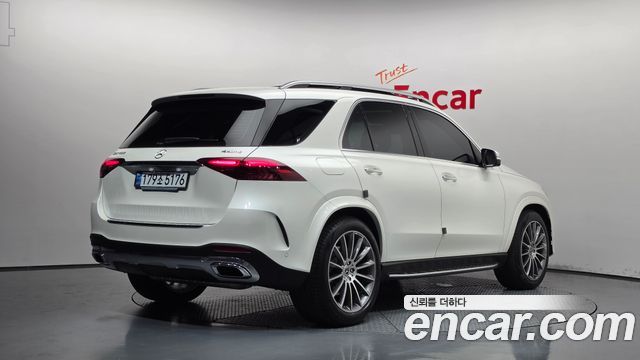 Mercedes-Benz GLE-Class 2024 — photo 2
