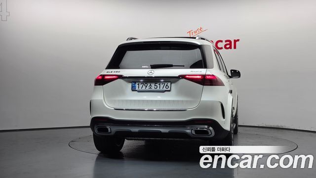 Mercedes-Benz GLE-Class 2024 — photo 4