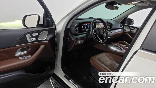 Mercedes-Benz GLE-Class 2024 — photo 13