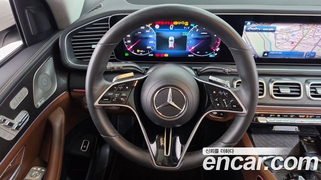 Mercedes-Benz GLE-Class 2024 — photo 19