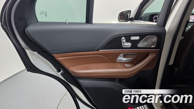 Mercedes-Benz GLE-Class 2024 — photo 15