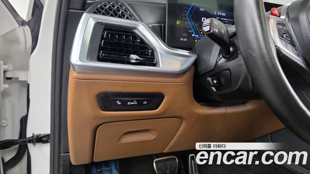 BMW X5M 2024 — photo 22