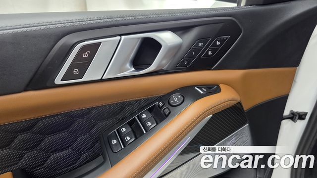 BMW X5M 2024 — photo 28
