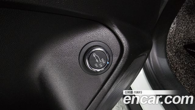 Chevrolet Korea Trailblazer 2021 — photo 16