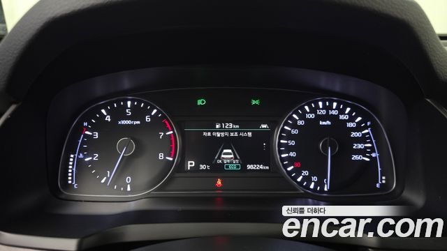 Kia K7 2020 — photo 11