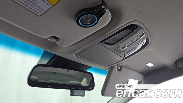 Kia K7 2020 — photo 24