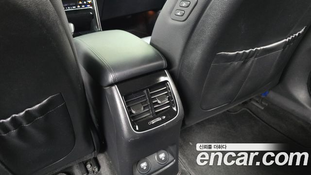 Kia K7 2020 — photo 31