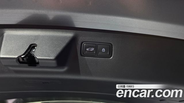 Hyundai Santafe 2024 — photo 16