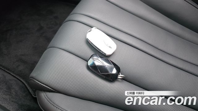 Genesis G80 2025 — photo 17
