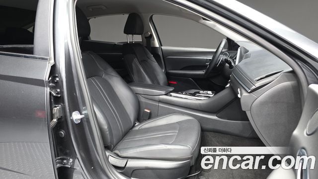 Hyundai Sonata 2020 — photo 11