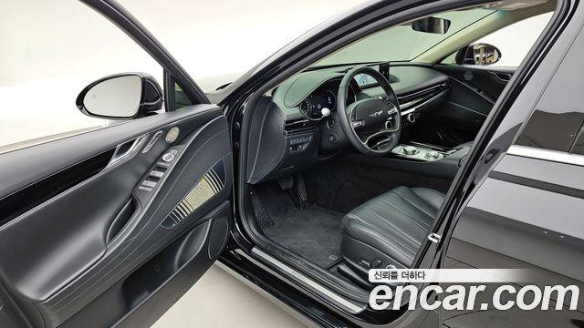 Genesis G80 2023 — photo 10