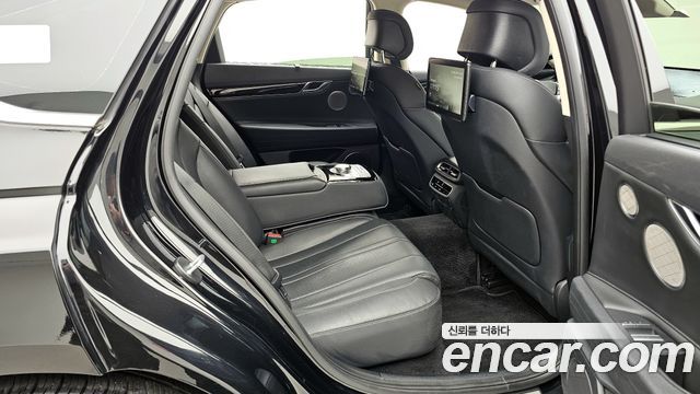 Genesis G80 2023 — photo 11