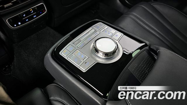 Genesis G80 2023 — photo 17