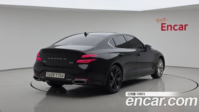 Genesis G70 2023 — photo 2