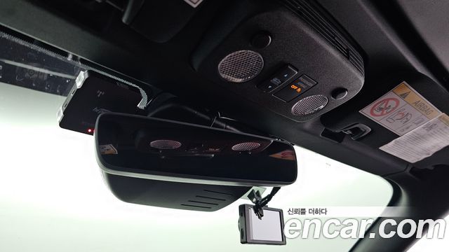 Ford Mustang 2021 — photo 24