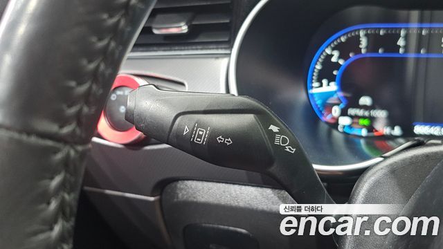 Ford Mustang 2021 — photo 29