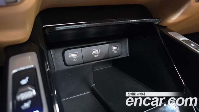 Kia Sorento 2023 — photo 16