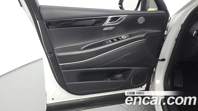Genesis GV80 2022 — photo 14