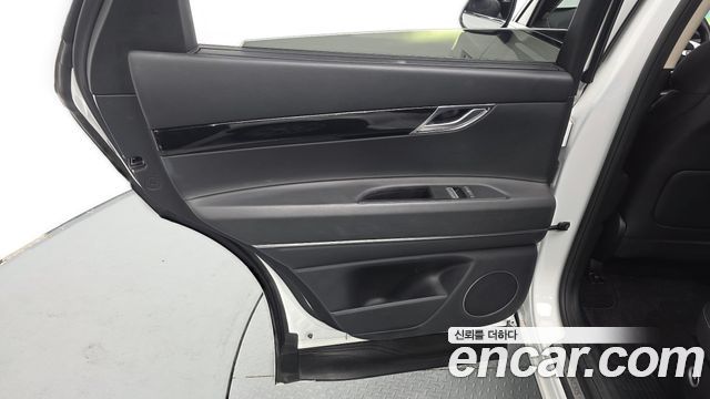 Genesis GV80 2022 — photo 15