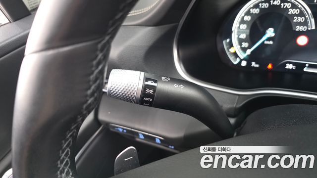 Genesis GV80 2022 — photo 29