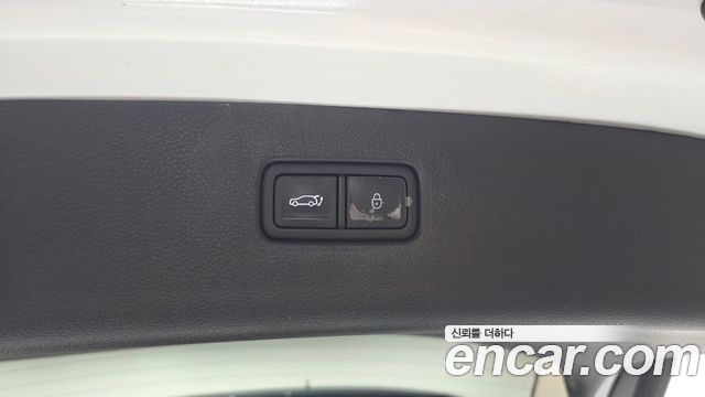 Genesis GV80 2022 — photo 31