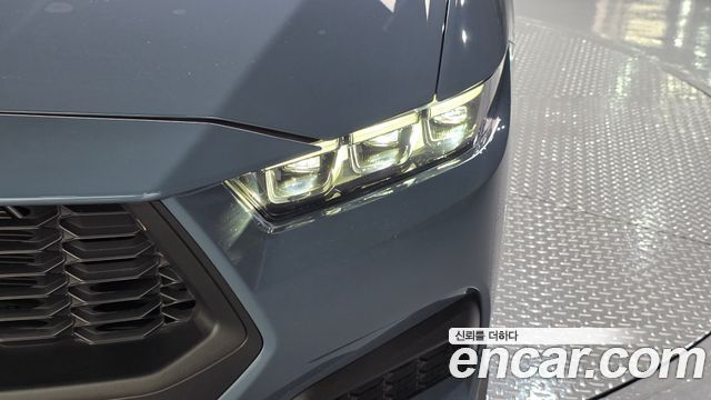 Ford Mustang 2024 — photo 8