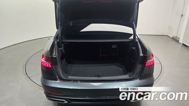Audi A6 2020 — photo 34