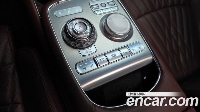 Genesis G90 2022 — photo 12